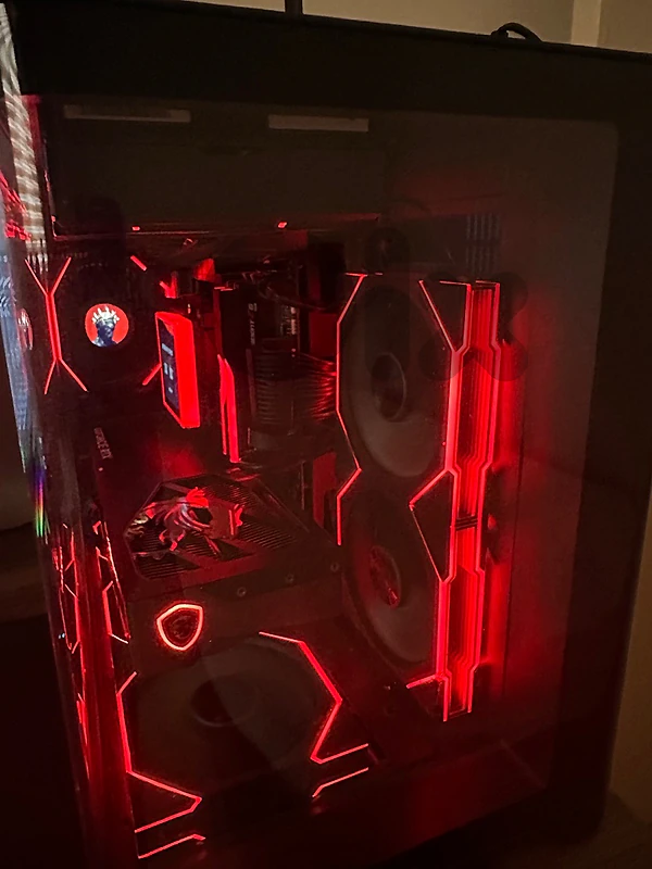ultra 7 270kplus with 5070 with steam account