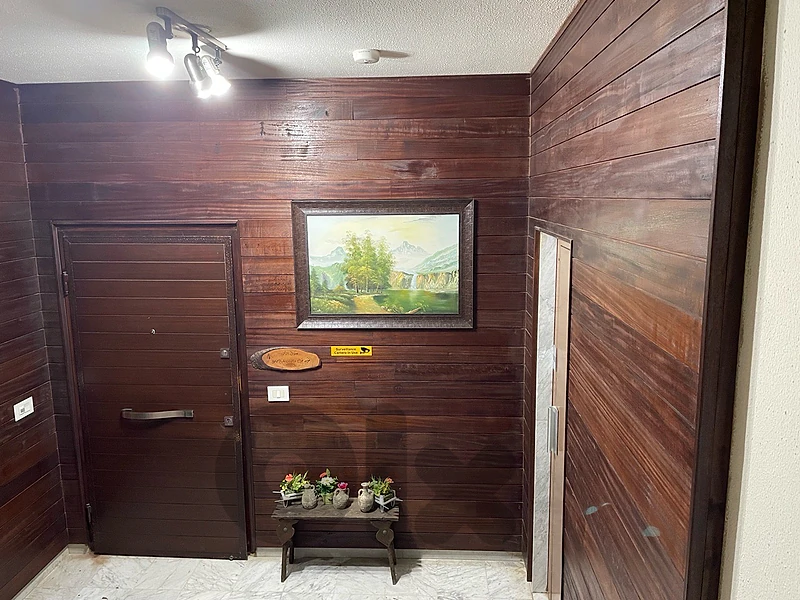 Rare Yarzeh–Rihaniyeh Residence — 250 m² Home + 300 m² Terraces |