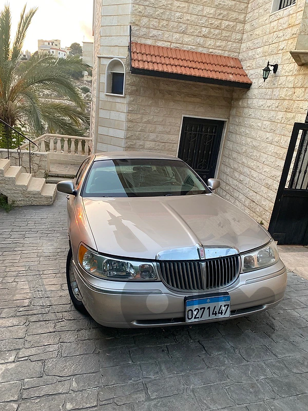 Other make Other 2000 towncar