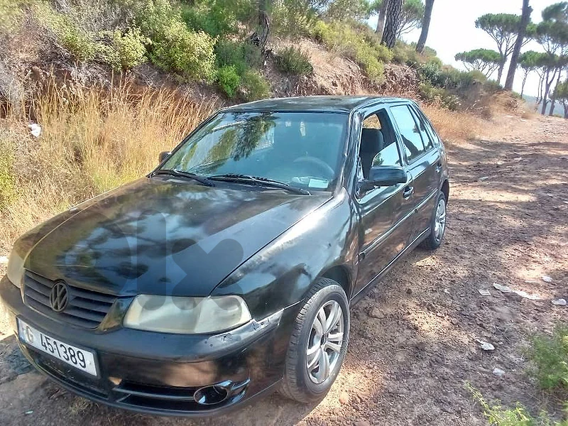 volkswagen golf 	2005