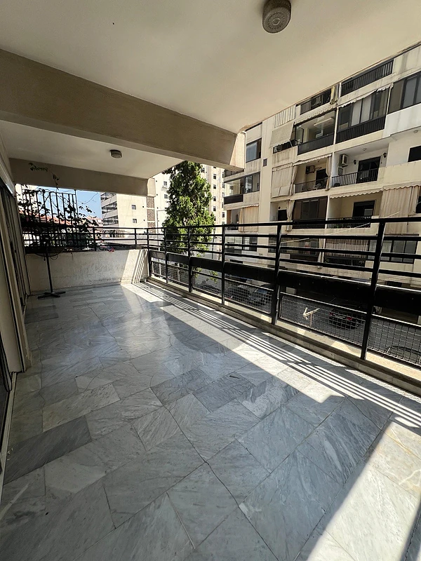 Apartment for sale in jdaide 330,000$ شقة للبيع في الجديدة