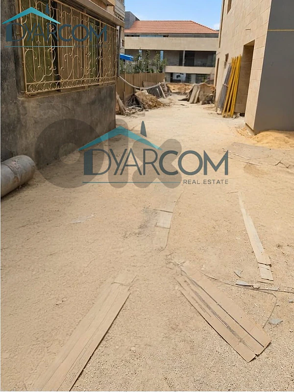 DY3757 - Mansourieh Daychounieh Apartment with Terrace for Sale!