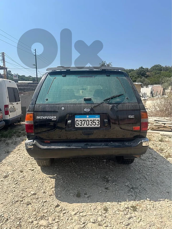 Nissan 1999