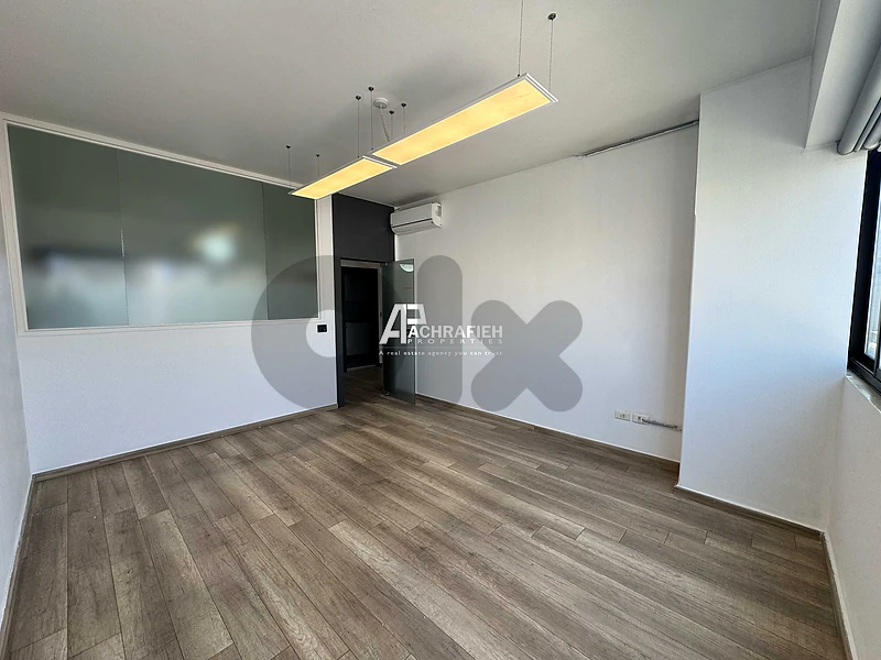 Office for Sale In Sodeco - مكتب للبيع في الأشرفية