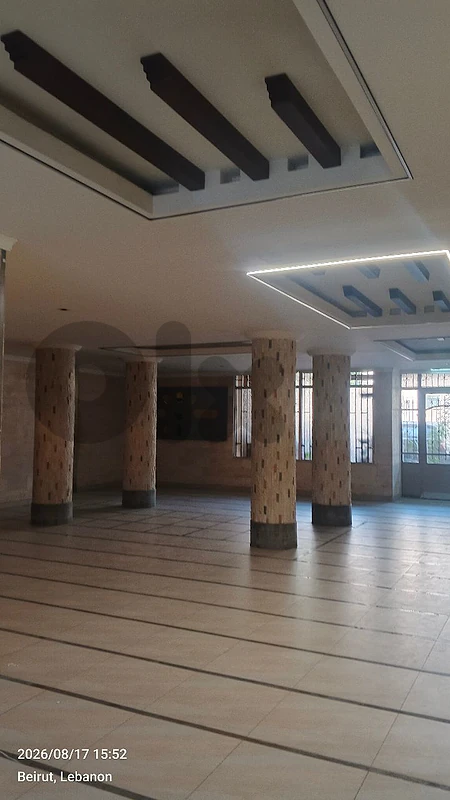 Apartment for Sale in Mar Elias شقة للبيع في مار إلياس