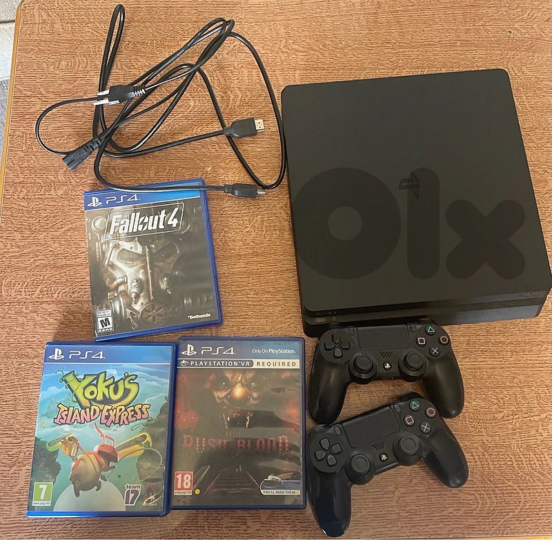 ps4 slim ps4 slim