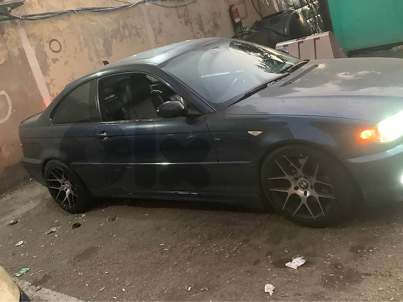 BMW 330 2004