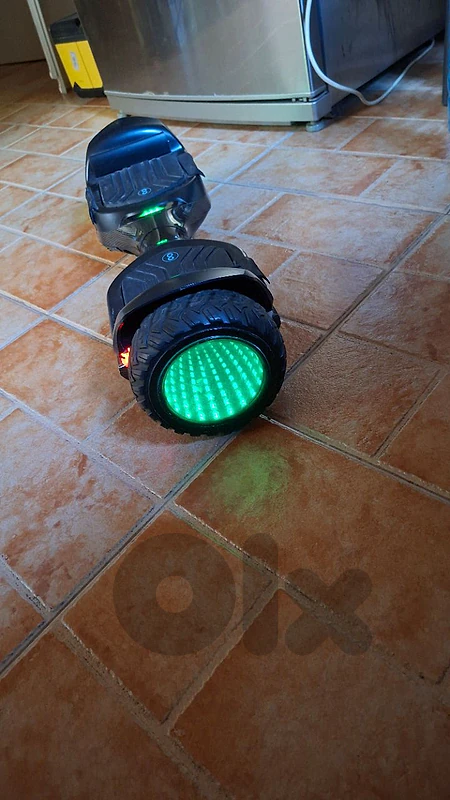 Hover Board Gyroor imported from USA with Go cart