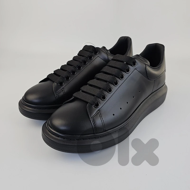 Alexander mqueen real brand full blacl choose Size 43-44 EU