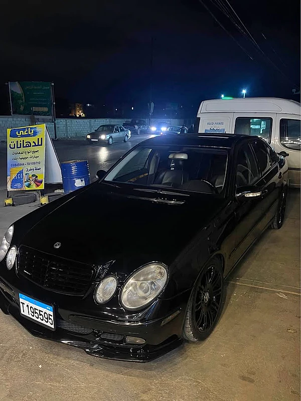 Mercedes E320 2003