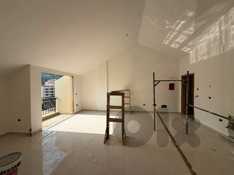Roof for Sale in Douar – 110 SQMسطح للبيع في دوار – 110 متر مربع