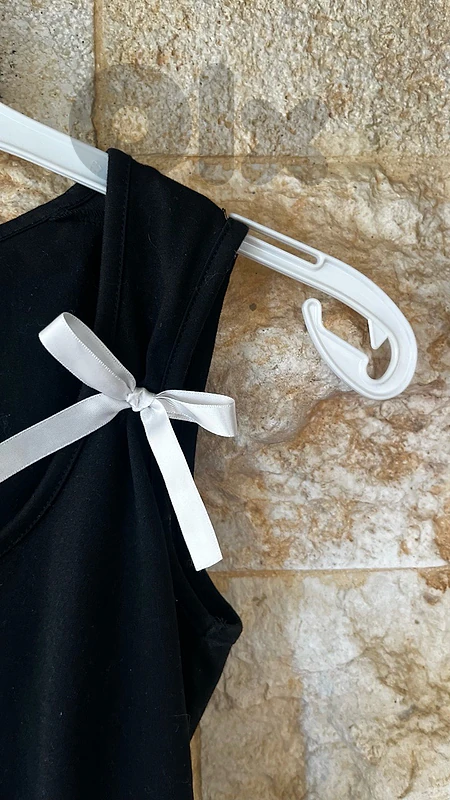 Coquette black tanktop with white ribbons