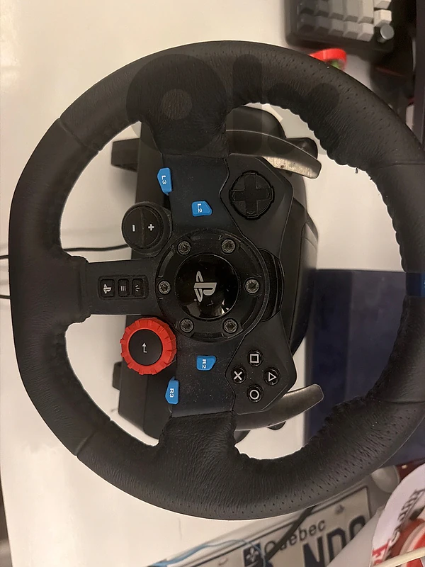 G29 Logitech Steering wheel with Gear changer