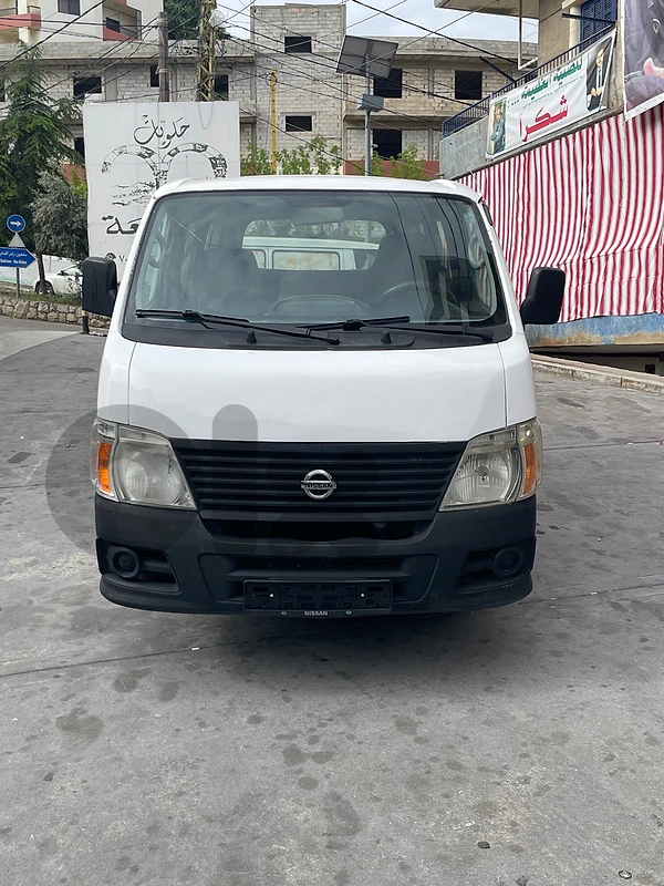 Nissan Urvan 2009