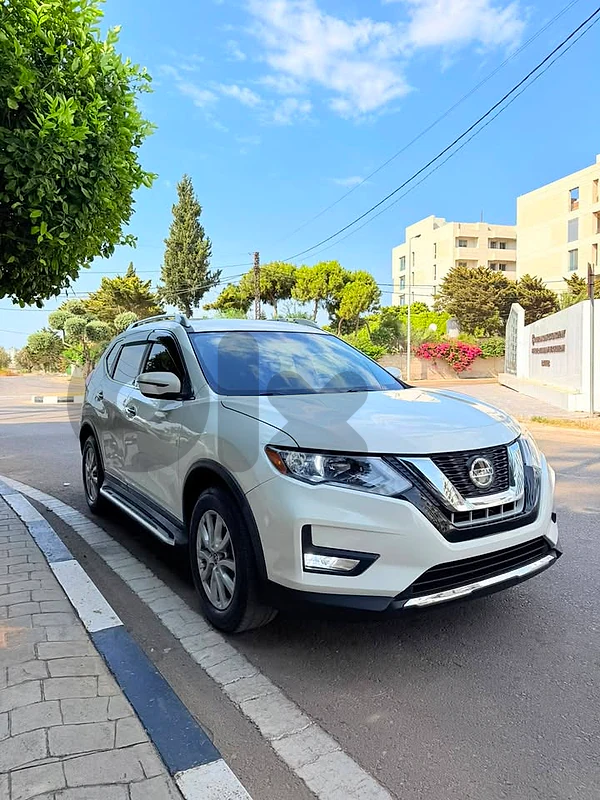 nissan rogue 2018
