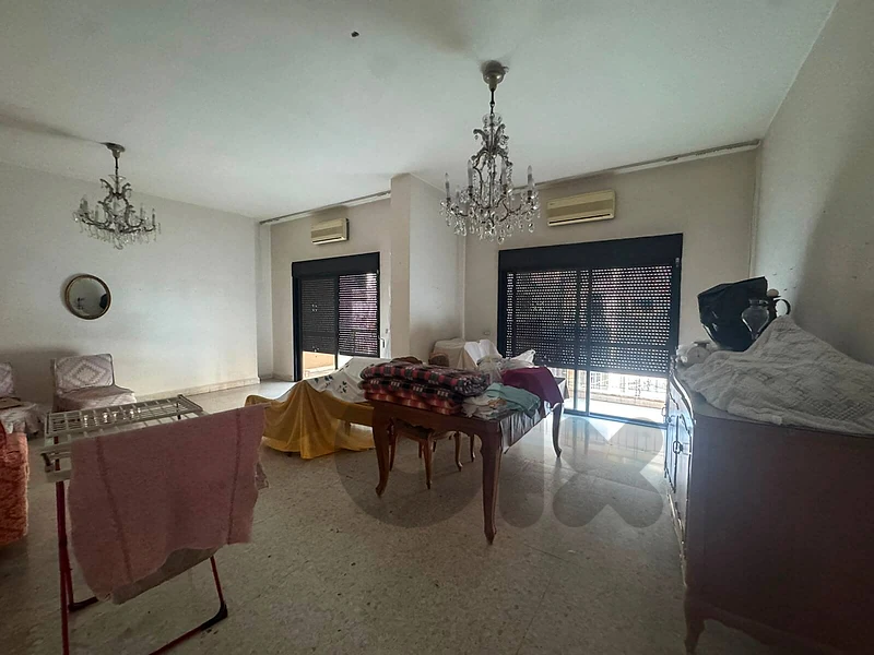 GOOD DEAL! Cozy apartment+balcony in Dora for sale/شقة في الدورة للبيع