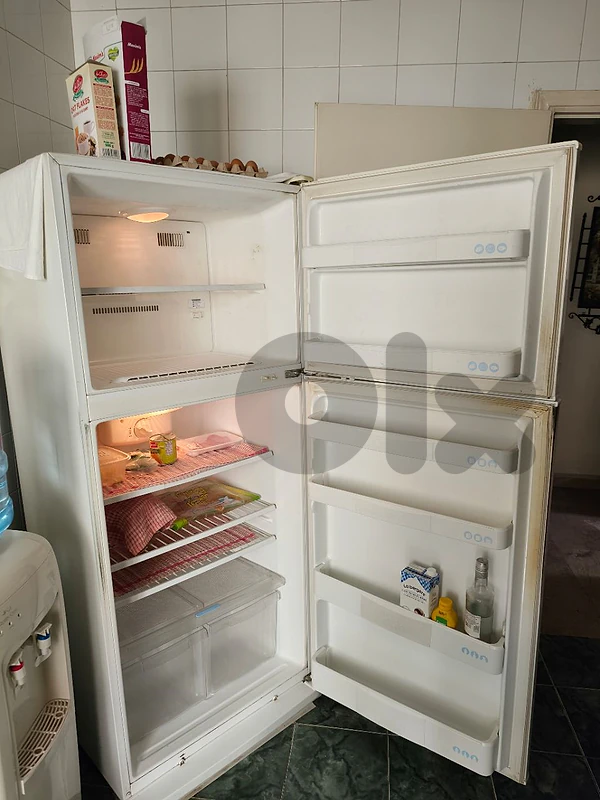 Refrigerator