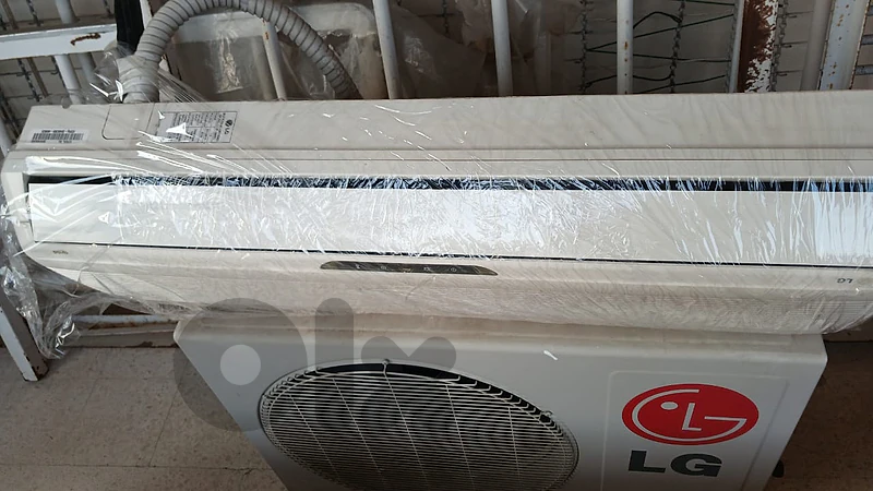 مكيف BTU 12000 LG