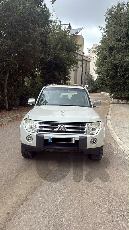 Mitsubishi Pajero 2009