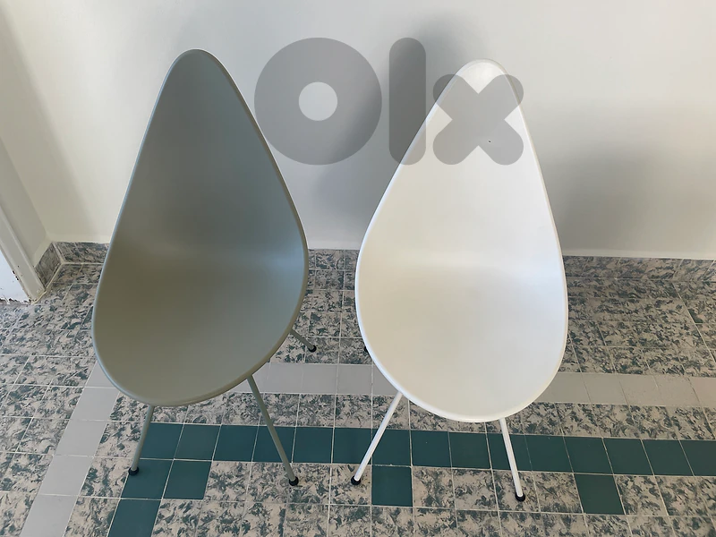 Fritz Hansen Authentic Drop Chairs