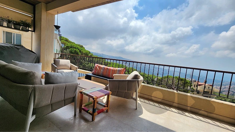 Apartment for sale Ballouneh | شقة للبيع بلونة