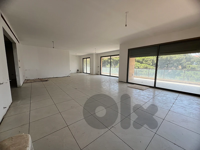 Apartment with Terrace for Sale In El Naqqacheشقة مع تراس للبيع