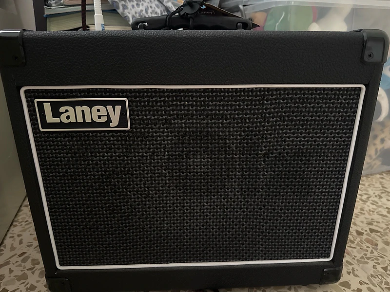 Laney lg20r amp with 3 meter jack cable