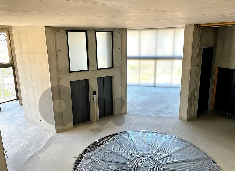 Apartment for sale in Achrafiyeh/ Duplex/ Open view