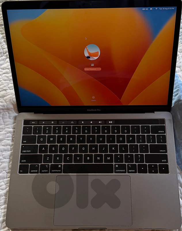 MacBook Pro 13" 2019 – i5 Quad-Core / 8GB / 512GB SSD – Touch Bar – Sp MacBook Pro 13" 2019 – i5 Quad-Core / 8GB / 512GB SSD – Touch Bar – Sp