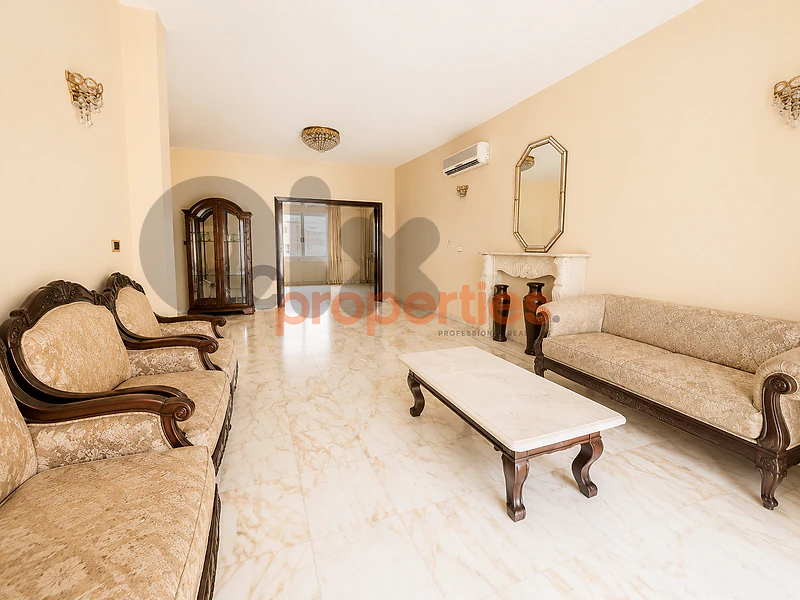 Apartment For Sale In Ras Beirut شقة للبيع في رأس بيروت CPBHS59