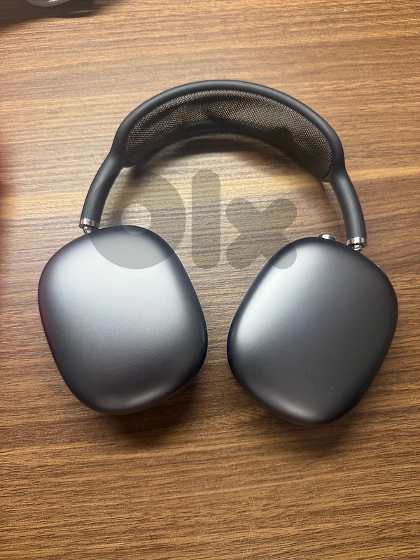 Airpods Max Zero Scratches Used good condition headphones