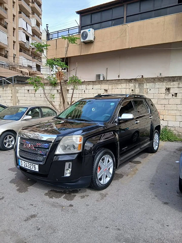 GMC 	2010