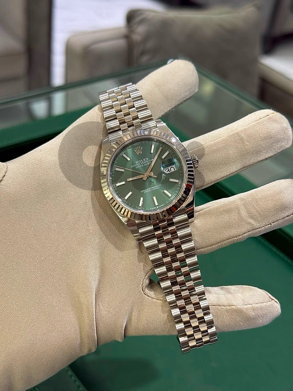rolex datejust 41 green 2024
