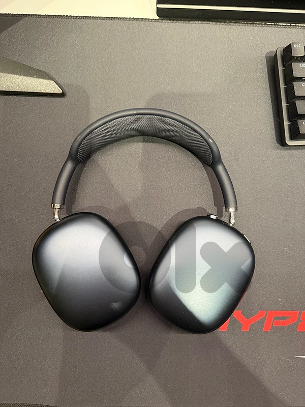 Original Apple AirPods Max in the Blue colorway, USB-C model.