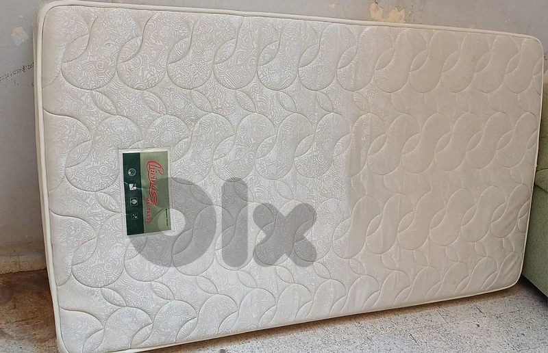 فرشة مستعملة راصور قياس مفرد ونص