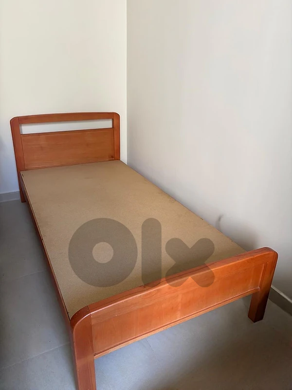 2 used beds