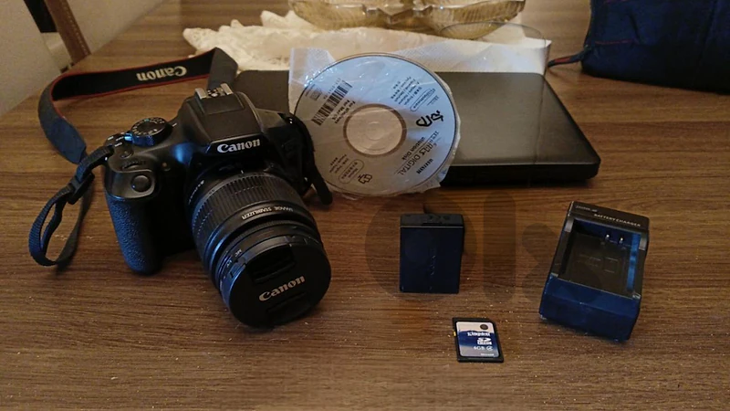 Canon 1300D