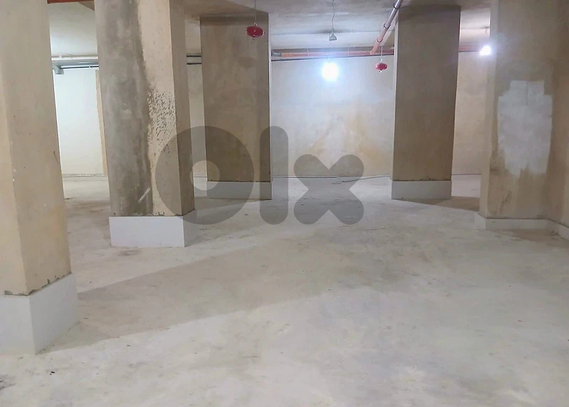 Warehouse for rent in Antelias 400 sqm