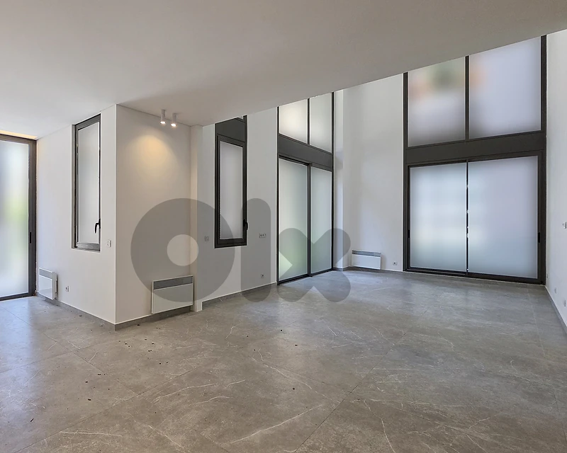 GM501LG Flat For Rent in Achrafieh - شقة للإيجار في الأشرفية