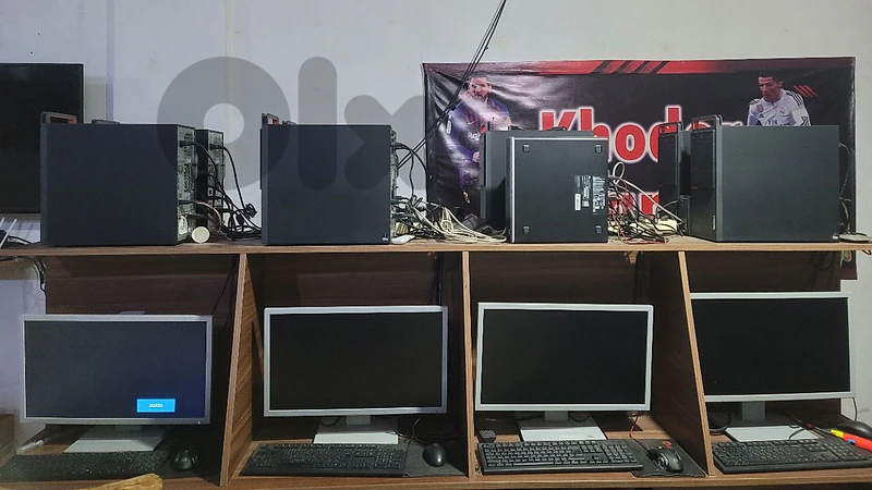 8 used like new  computer for counter strike (powerful specs)