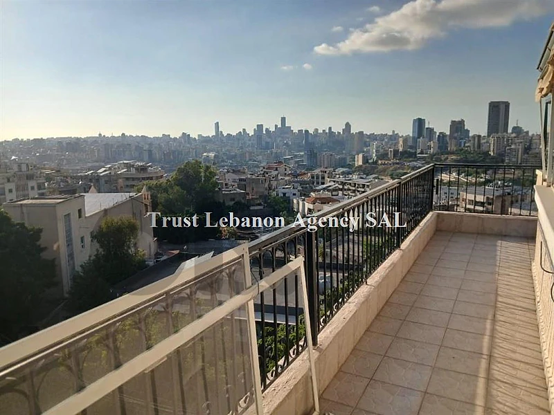 ROOF apartment for rent in Hazmiehشقة للايجار في الحازمية