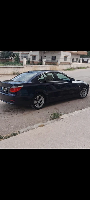 BMW 5-Series 2010 528i