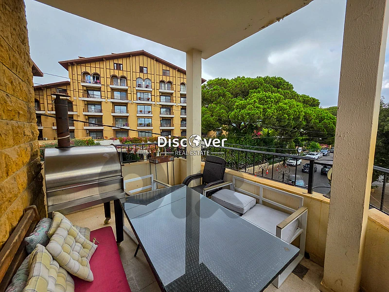 FACING HOTEL PRINTANIA !! Apartment for sale