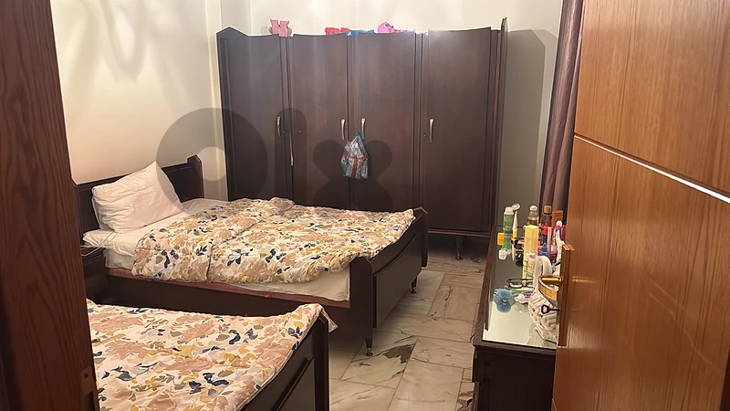 full bedroom