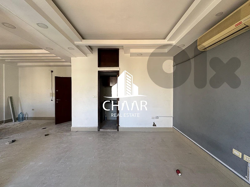 Office For Rent in Ras Al Nabaa - #R3260