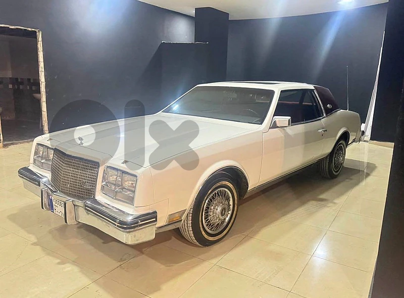 Buick Riviera 1982 coupe