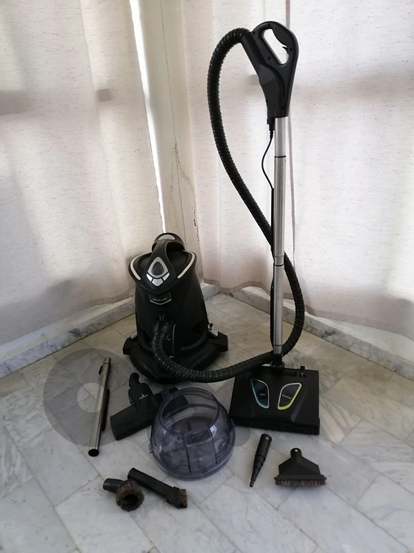 vacuum cleaner