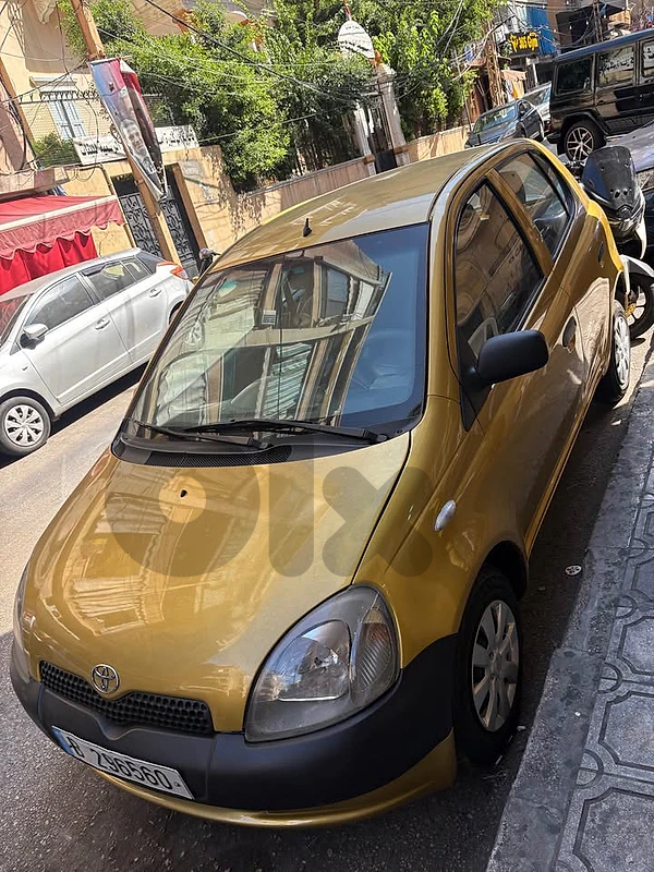 Toyota echo 2000