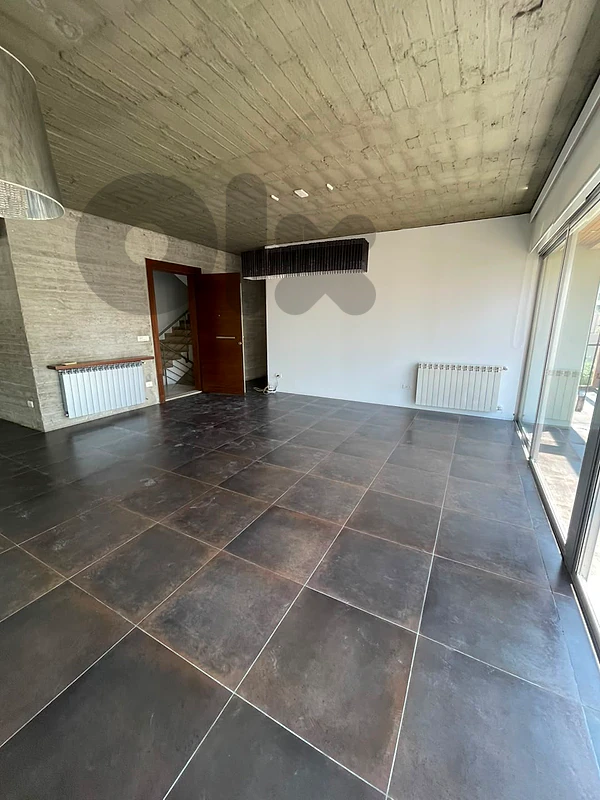 RA26-5343 Apartment for Rent – Achrafieh | 150 m²