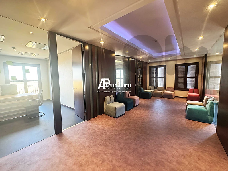 Office For Rent in Downtown - مكتب للأجار في وسط بيروت